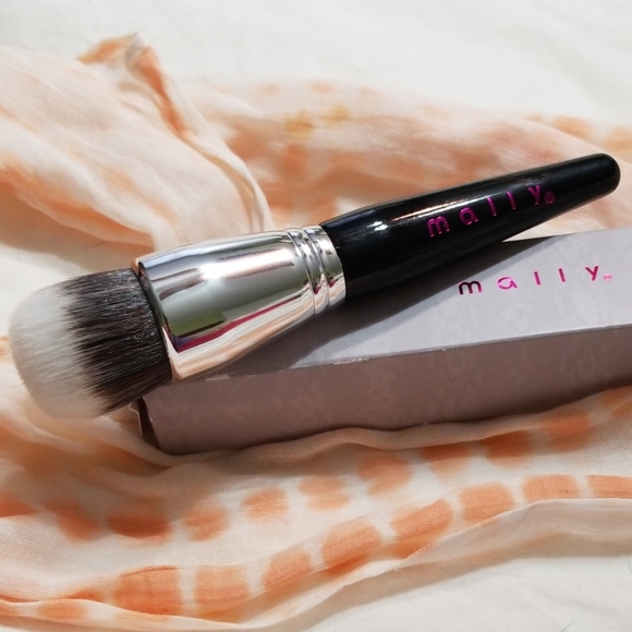 NEW Mally brush - Picture 3 of 4